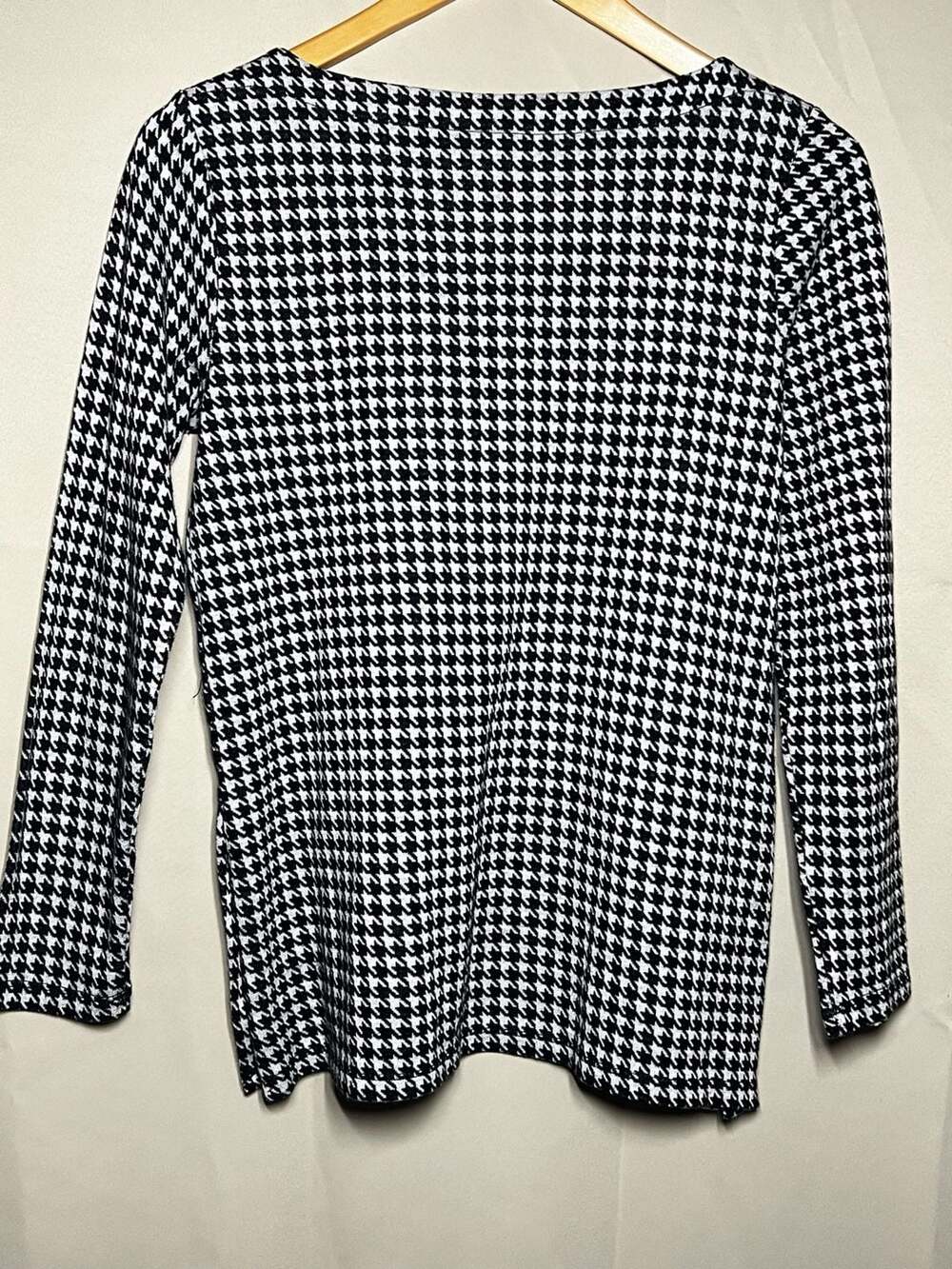 Talbots Petite Houndstooth Top Size P Black White Button Accent